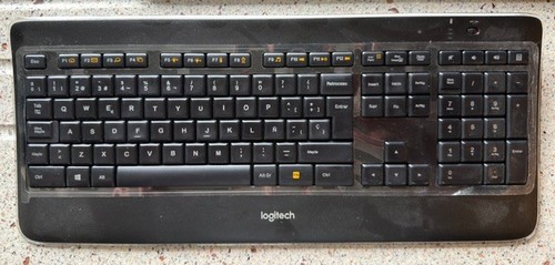 Logitech k800 illuminated - logitech,