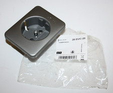 Busch Jäger - Alpha Nea - Platin - Steckdosenblende