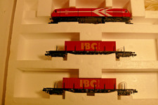 Arnold 0349 HGK Diesellok DE13 mit 2 Container Tragwagen IBC