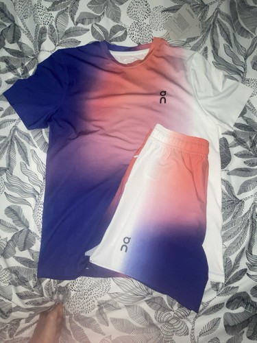 Cloud tennis court shirt - on,
