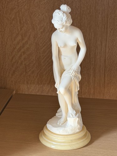 Wunderschöne figur von - wunderschöne, a