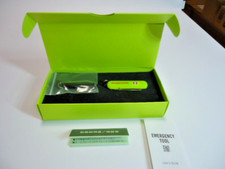 Victorinox Signature Light