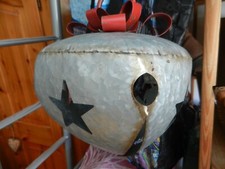 riesigeRasselKugelschelle,Meta