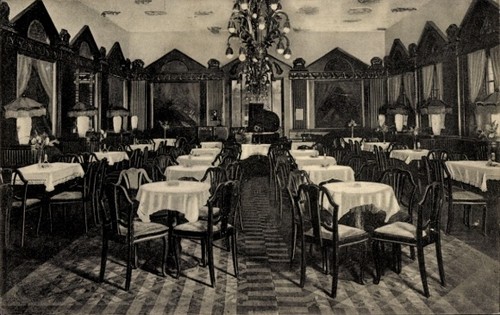 Halle der saale - an, café