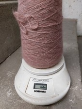 ca. 130g / ca. 5x 70% Angora Wolle auf Kone rosenholz selten