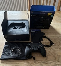 PS4 Revolution Pro Controller