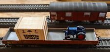 Märklin H0 46843 Flachwagen mit Lanz Traktor plus Überseekiste und Güterwagen