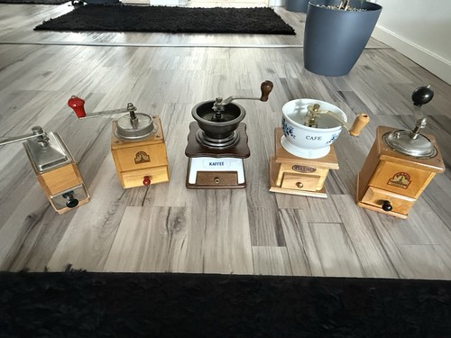 Sammlung alter kaffeemühlen - kaffeemühlen,