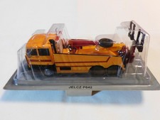 1:43 - JELCZ P642