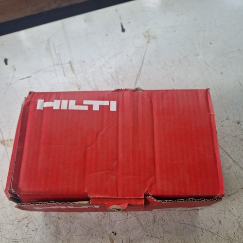 Karton mit hilti - karton,