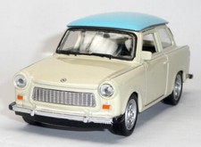 Trabant 601 beige mit blauem