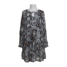 Klaus Dilkrath, Kleid