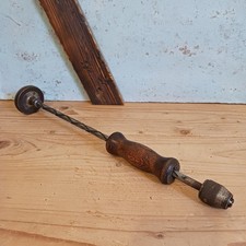 Drillbohrer mit Kreuzgang-Gewinde alter Handbohrer handgeführte Bohrmaschine