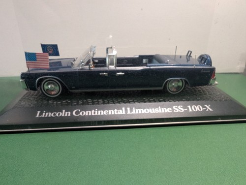 Lincoln continental limousine - lincoln,