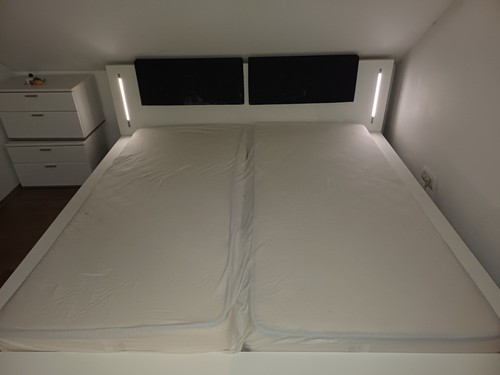Doppelbett 180x200 mit