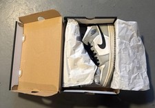 Nike Air Jordan 1 Mid Light