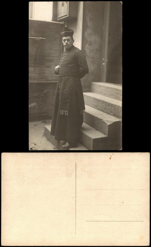 Foto geistlicher soutane - geistlicher, in