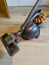 Dyson Ball DC 37c Staubsauger