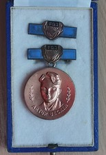 DDR Artur Becker Medaille