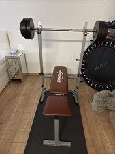 Handel mit Gewichten und Bank