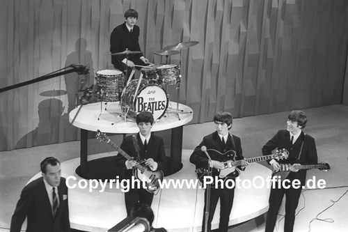 Beatles sullivan show 1964 - beatles,