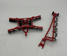 Siku Scheibenegge + Pflug - in rot - 1:32