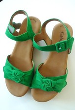 Sandaletten mit Keilabsatz -