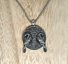 Wikinger Kette Yggdrasil mit Raben Hartzinn silberfarbig mit Metallkette Magie