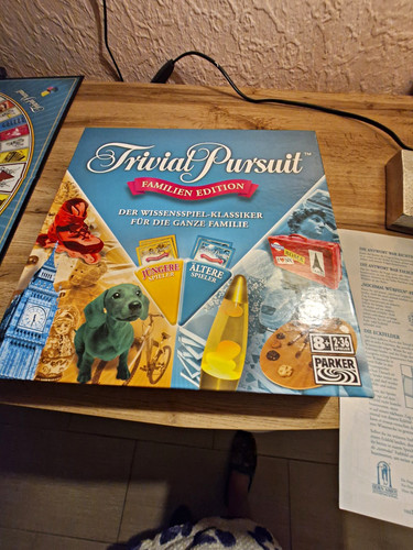 Parker trivial pursuit - parker,