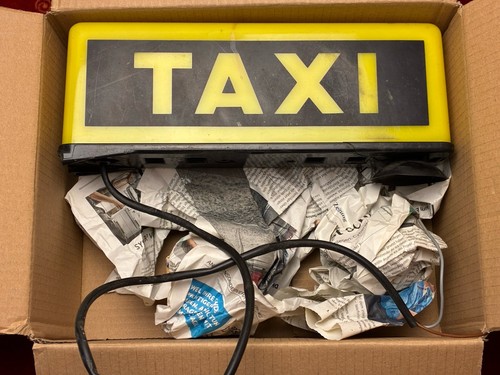 Taxischild dachzeichen - taxischild,