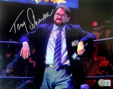 Tony Schiavone Autogramm /