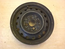 Nissan Stahlfelge Felge 5 x 13 Lochkreis 4x100