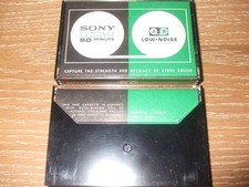 2 X SONY COMPACT CASSETTE 90 Minute A B Low-Noise Auto-Sensor, wie neu!