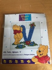 A26 Winnie Puuh Alphabet Pooh