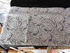 Tischläufer/Kunststoff/Samt/Rosen/grau/Ausbrenneroptik/neu