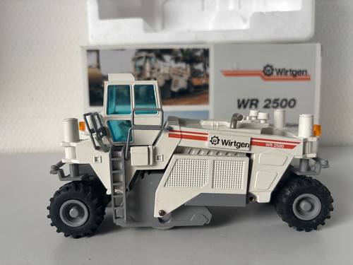 Wirtgen 2500 recycler nzg - ,