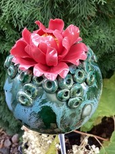 KUGEL  grün  mit Blüte -