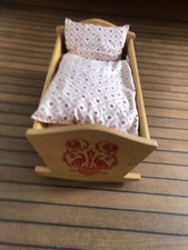 Haba Puppenwiege Holz mit Bettwäsche Wiege Puppe