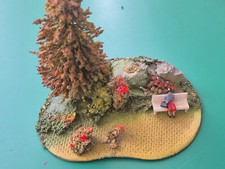 Temos Faller?  H0 Wiese Blumen Dame Baum bunt Bank Original Modell ohne OVP/J