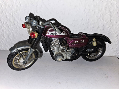 Polistil suzuki 750 - suzuki,