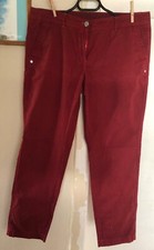 Chino Hose in rot aus