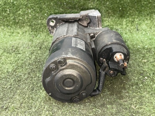 M000t86181 halter anlasser - halter,