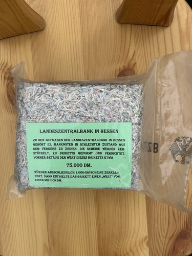 Banknoten-Schredderbrikett