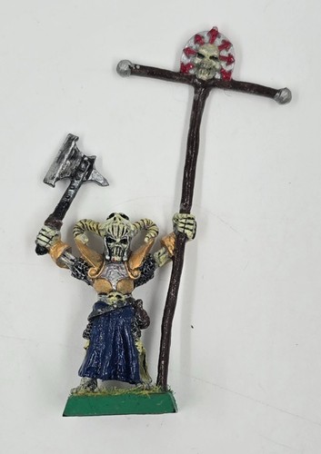 Standard bearer skeleton - standard,