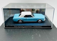 FORD MUSTANG CONVERTIBLE •