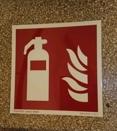 Feuerlöscher schild zu - feuerlöscher,