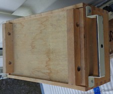 Ersatzteilkiste für Progress Feldkochherd FKH 57/5 auf Sonderanhänger 57/4