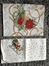 2 x Weihnachts-Tischdecke