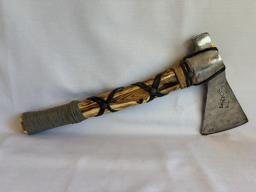 Handgeschmiedete tomahawk axt - handgeschmiedete, tomahawk-axt