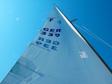 Nordisches Folkeboot F-GER 339 "Bj. 1976, mit Straßentrailer